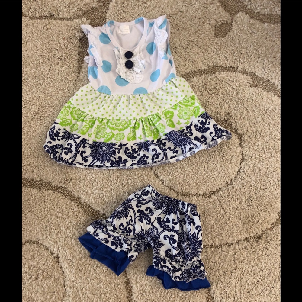 Baby girl top and matching bottom